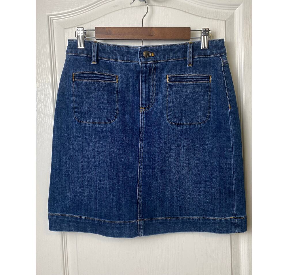Talbots Classic Dark Wash Denim Mini Skirt with Pockets Casual Women's Size 4